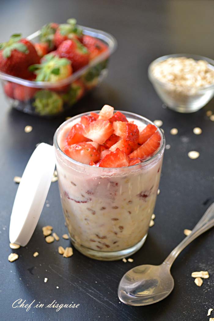 strawberry oatmeal in a jar @chef in disguise