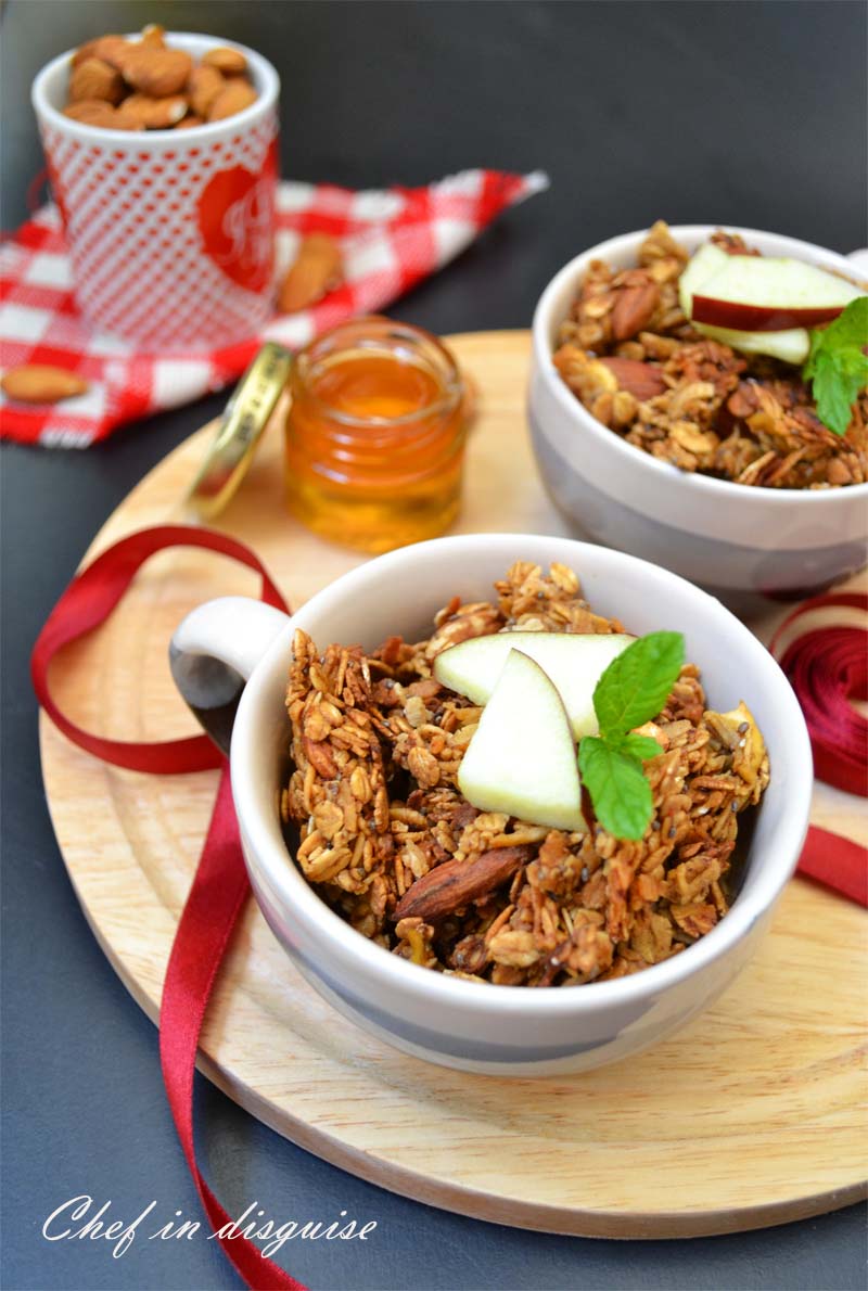 Apple cinnamon granola