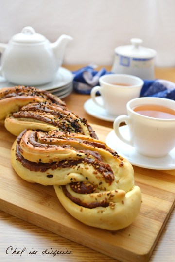 braided date bread