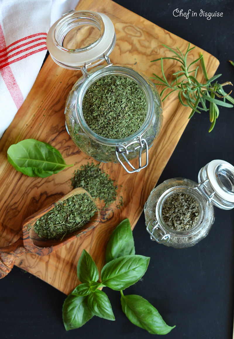 How to dry herbs at home