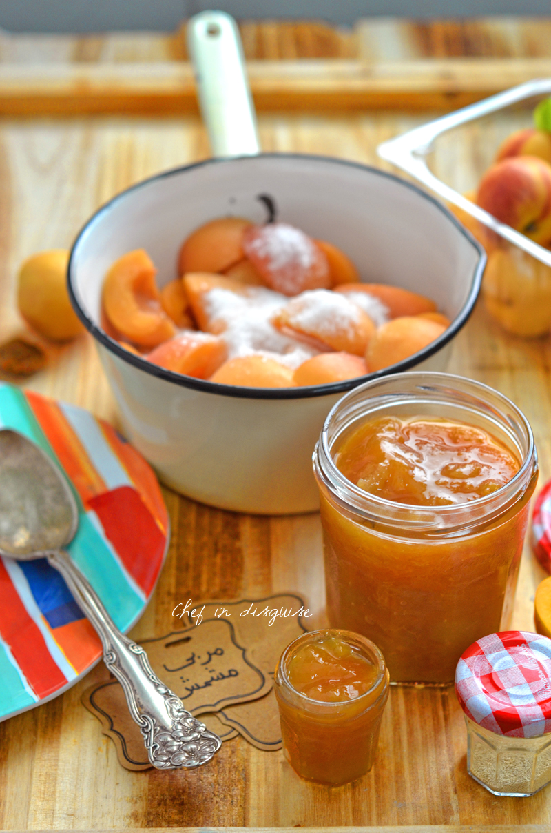 Apricot jam from scratch