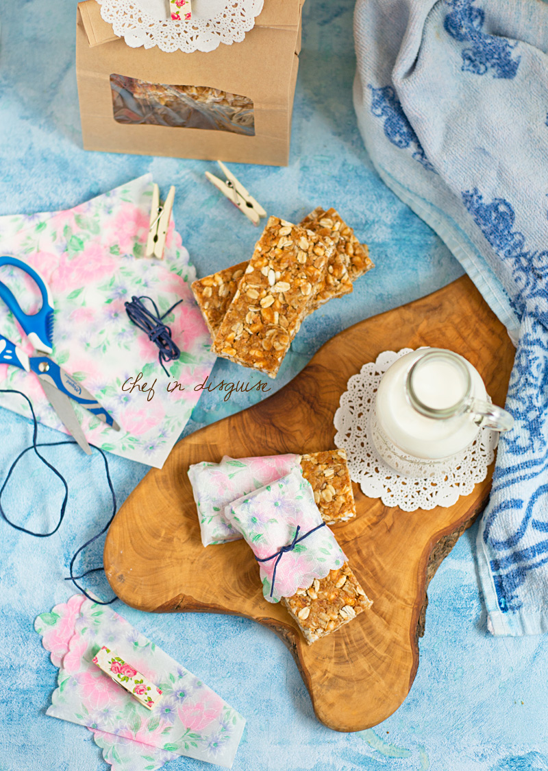 Just like Nature Valley honey and oat bars