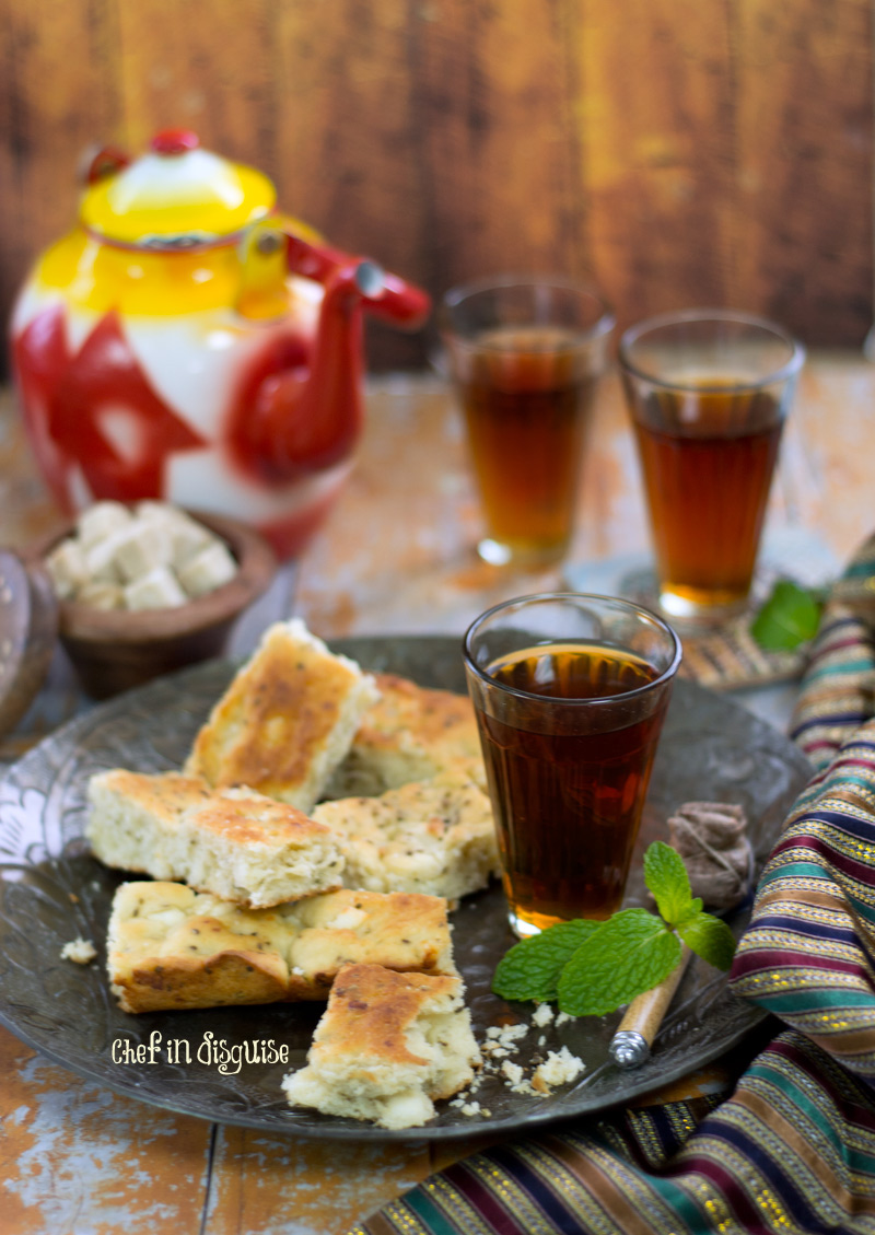 Palestinian-ftoot-bread.jpg