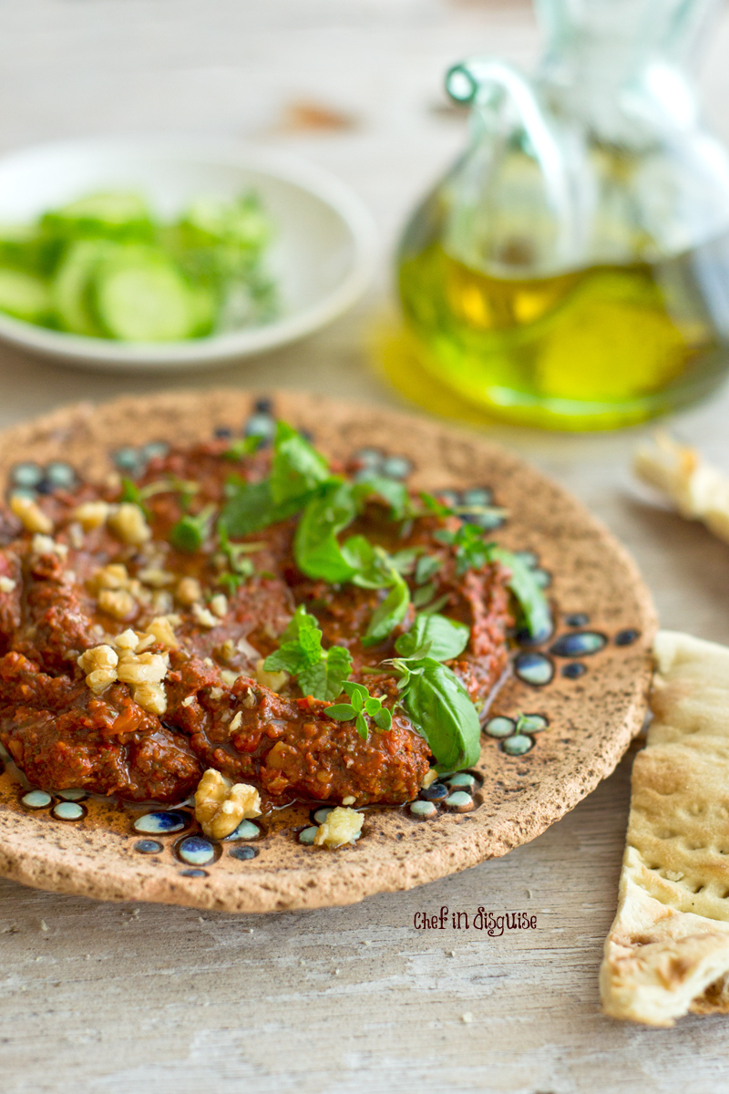 turkish-spread-with-roasted-peppers-and-walnuts