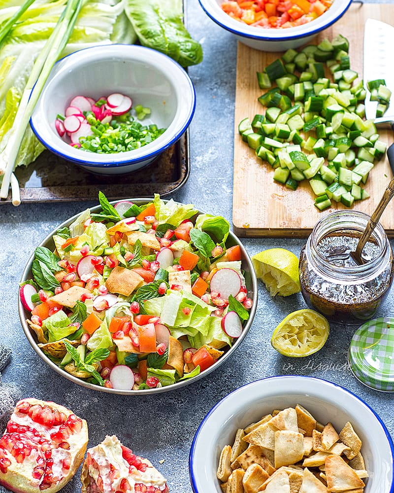 Fattoush salad recipe (middle eastern bread salad)  Chef in disguise